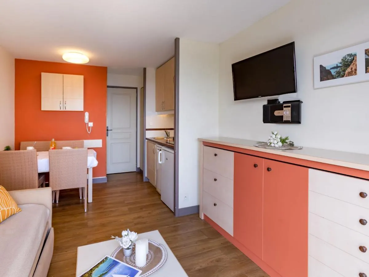 Apartment Village Cap Esterel - Le Village-36 By Interhome Saint-Raphaël
