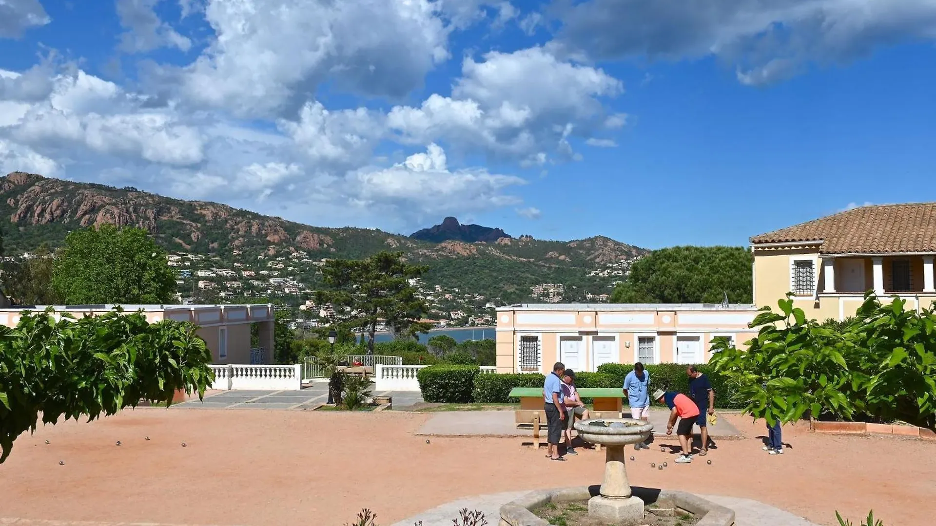 Apartment Village Cap Esterel - Le Village-36 By Interhome Saint-Raphaël 0*,  Γαλλία